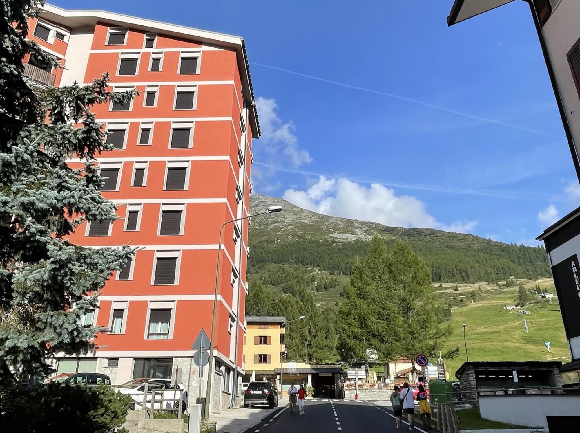 Appartamento Fondo Valle a 1 minuto dalle piste Madesimo Buitenkant foto